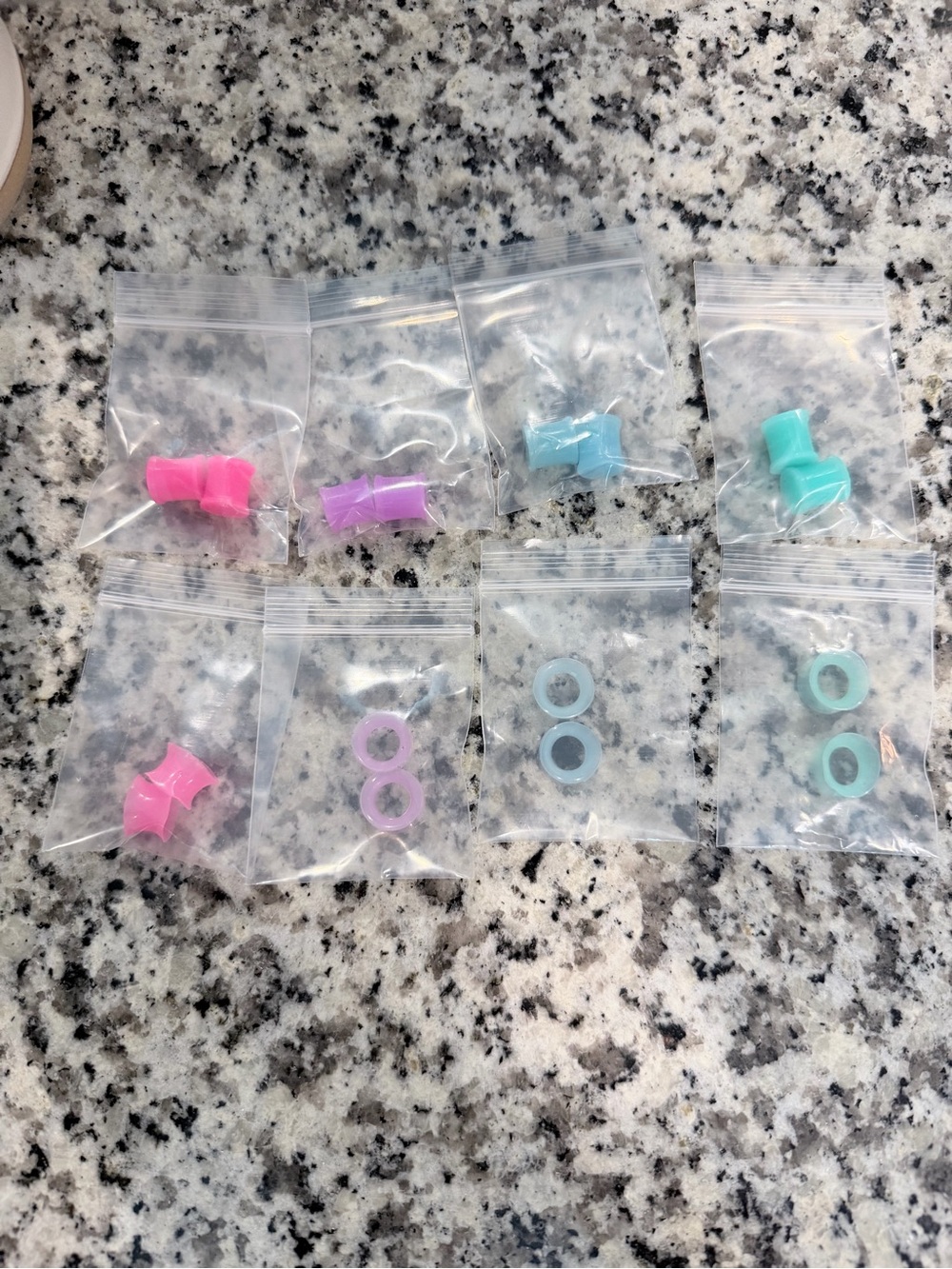 Silicone plugs and tunnels - size 0g (~8mm) set of 19 pairs